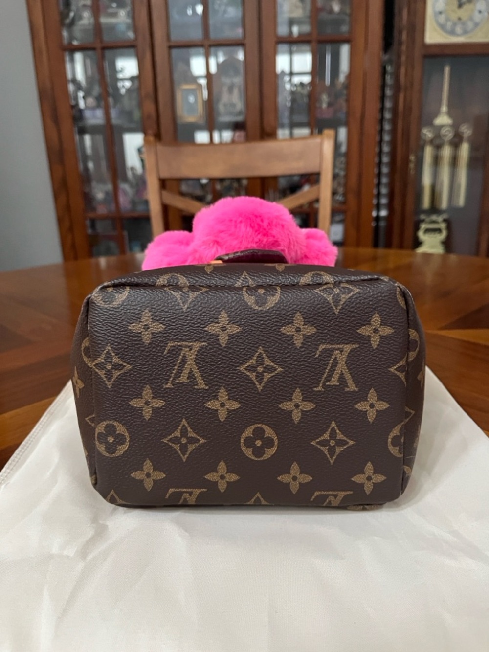 Chic Brown Bucket Backpack Bag with Pink Fur Flower Charm! - Picture 8 of 9